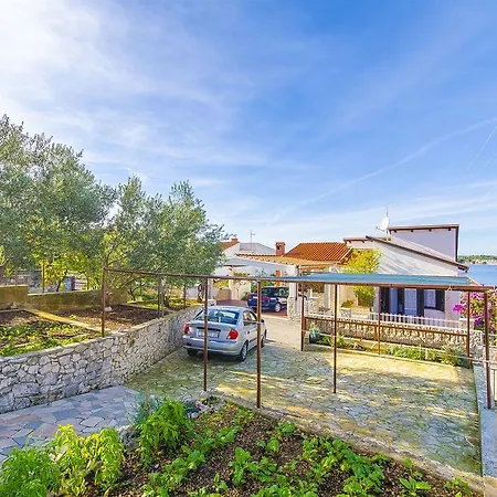 Apartment Branko Rogoznica (Sibenik-Knin)